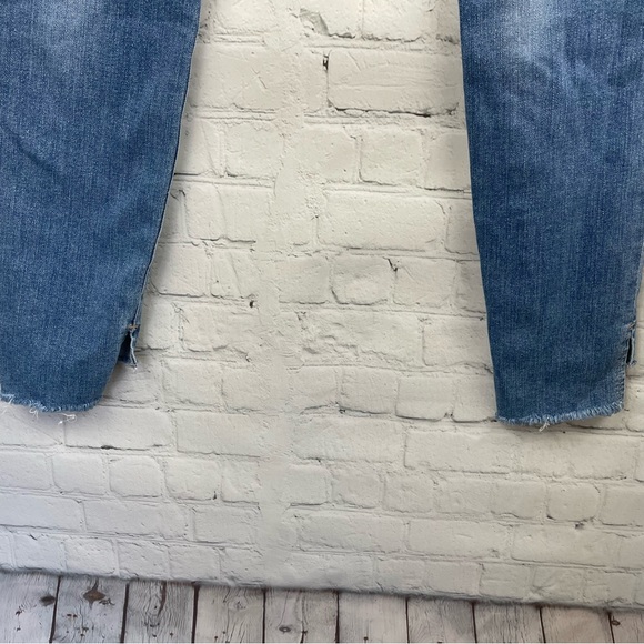GOOD AMERICAN GOOD LEGS Step Hem Skinny Jeans size 2/26 - Picture 4 of 9